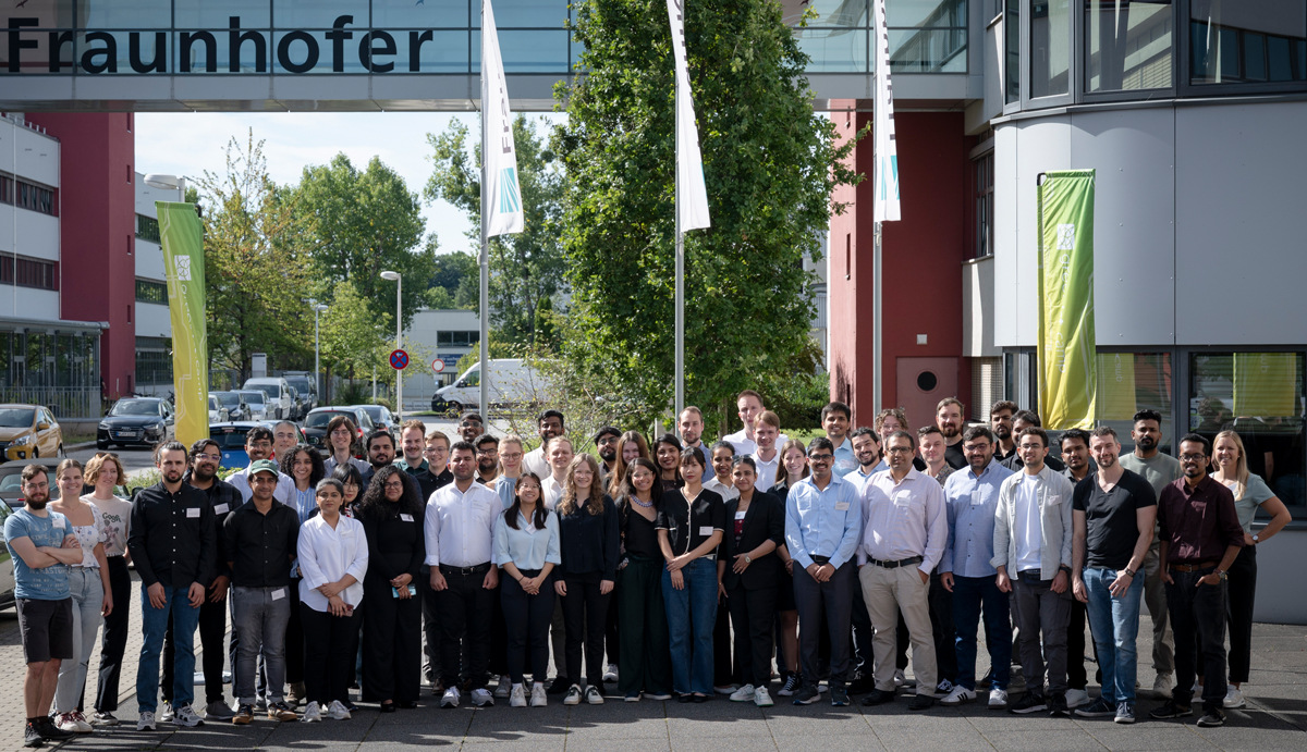 Gruppenbild der knapp 50 Teilnehmenden des letzten Green ICT Camps